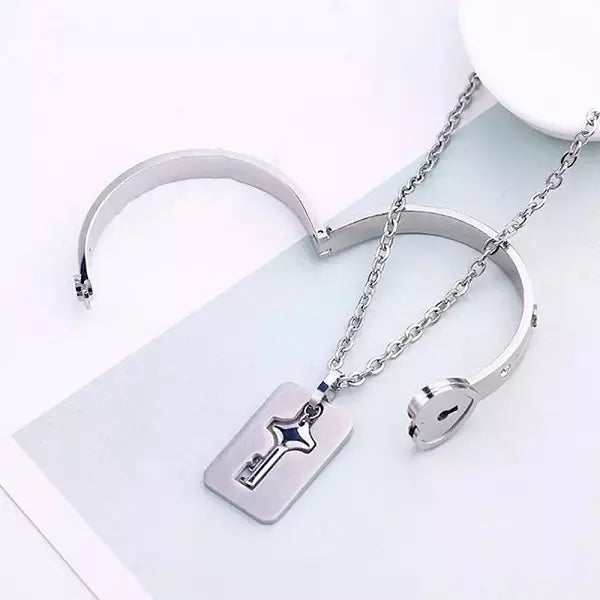 PULSERA LLAVE DEL CORAZÓN CON COLLAR