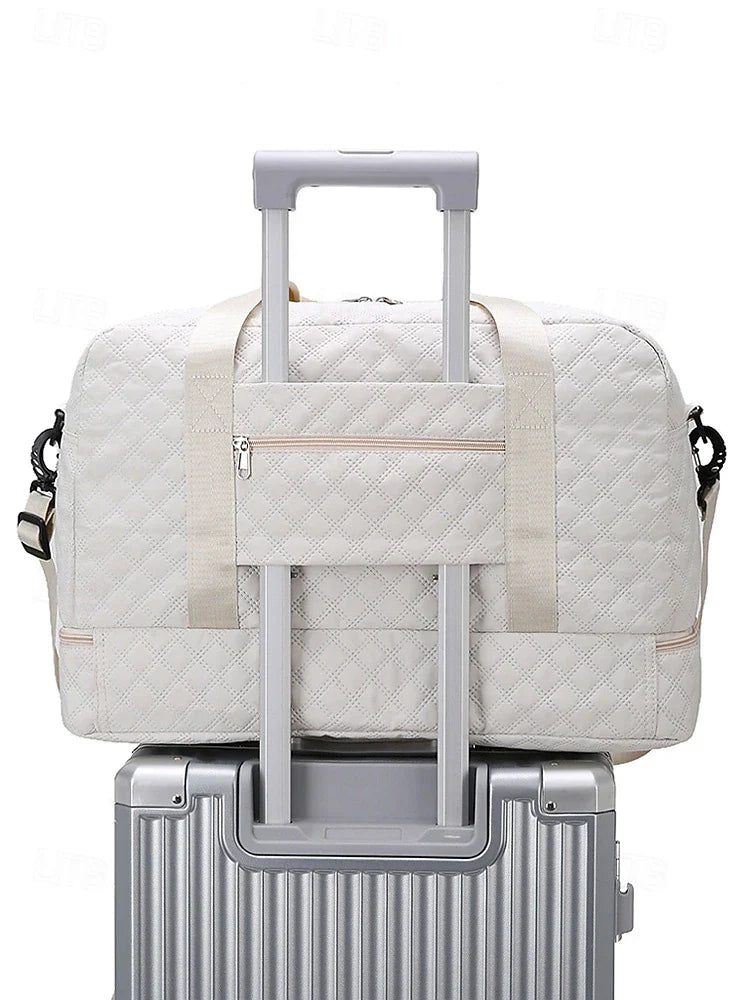 BOLSO DE VIAJE IMPERMEABLE DE NAILON – LIGERO, ELEGANTE Y PRÁCTICO